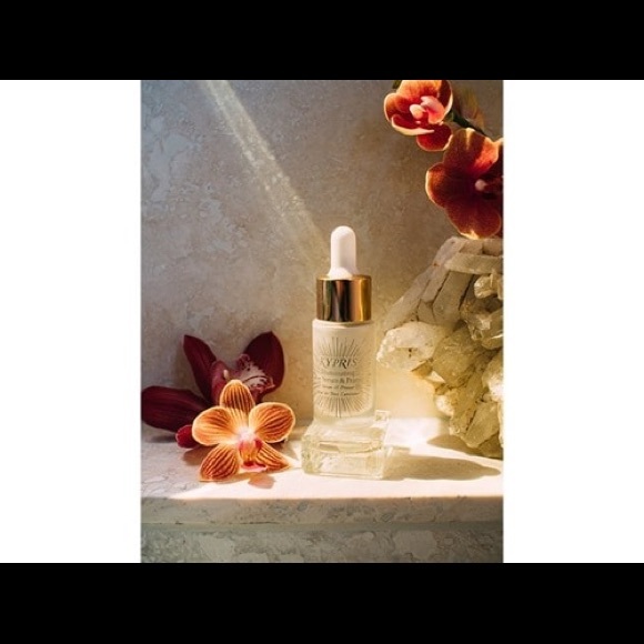 KYPRIS Made for Each Other Serum Shinmer Palette - Picture 5 of 7